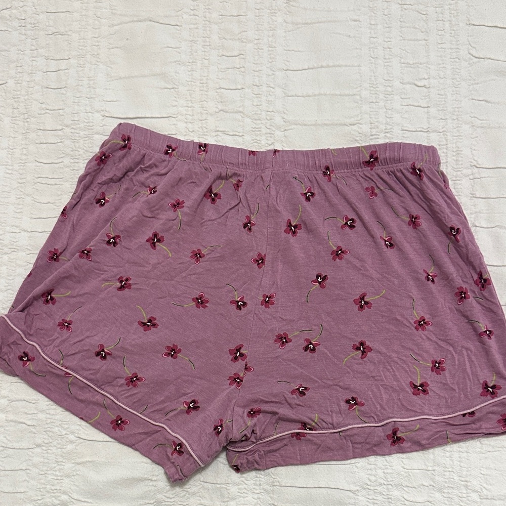 Love & Lore Pink Floral Short Pajama Set - Soft Lounge Shorts & Top - Picture 8 of 8